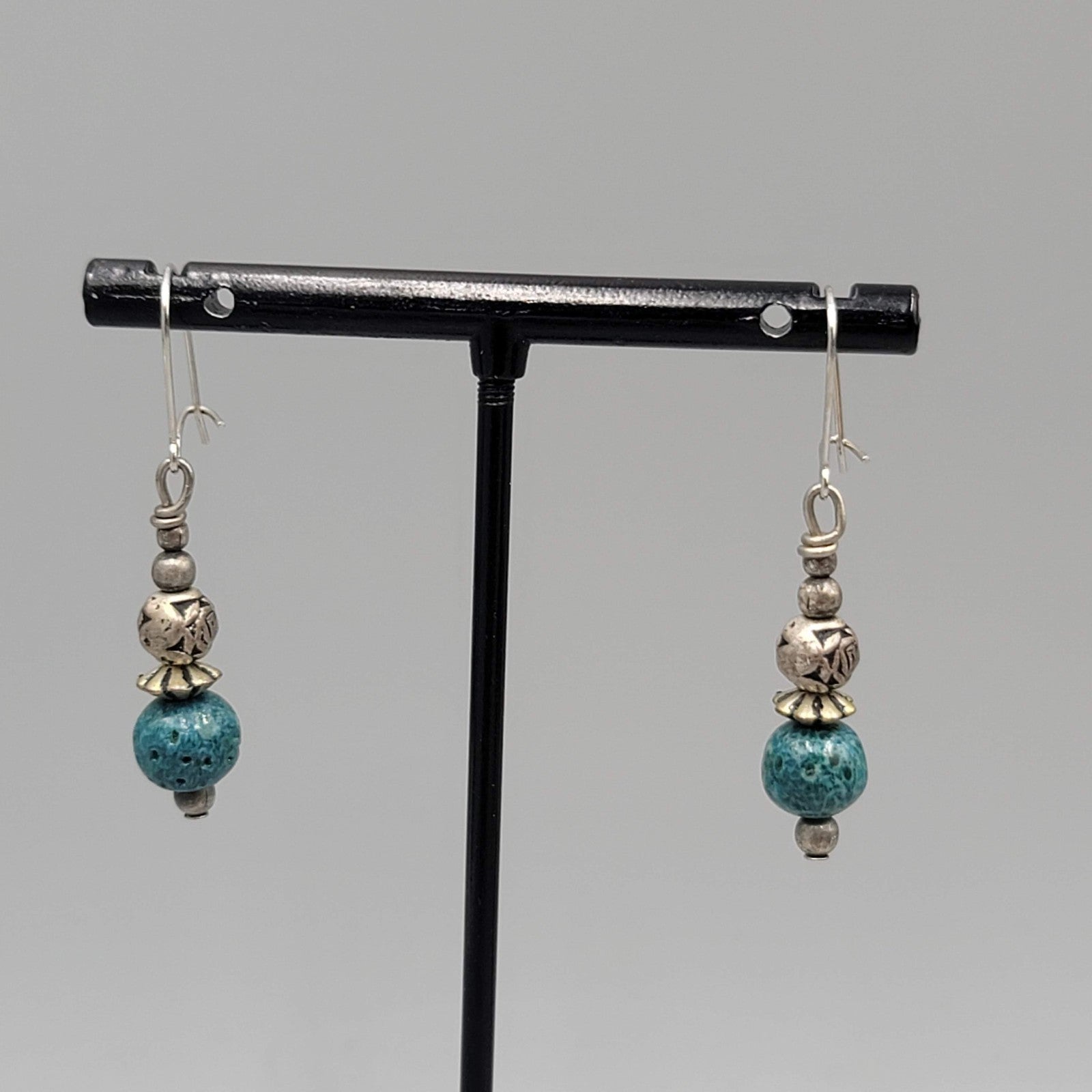 Vintage Blue Bead Pierced Earrings Silver tone Dangle 7/8"