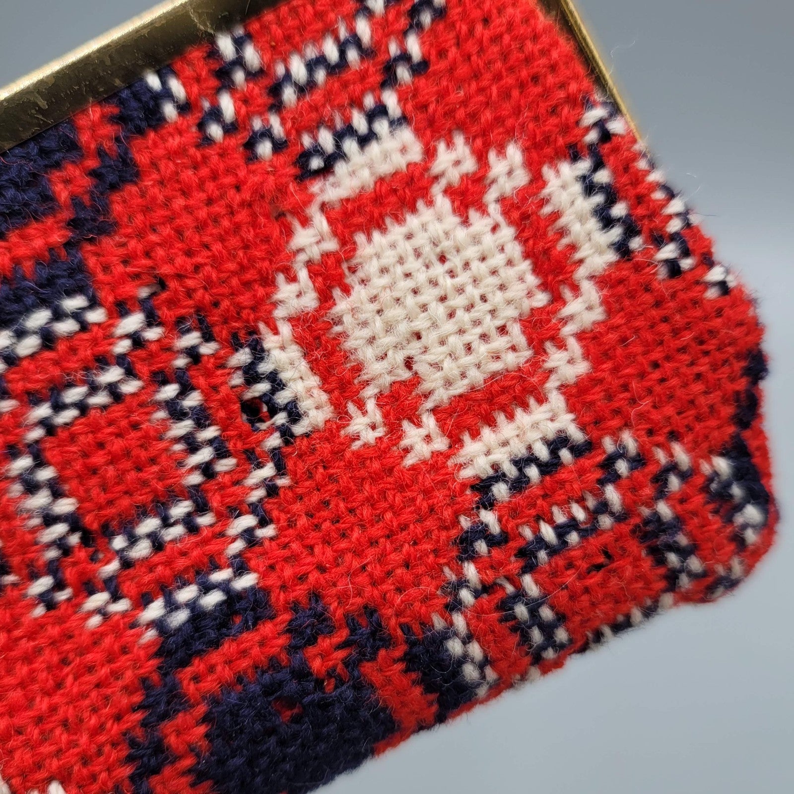 Vintage Red Knit Change Purse With Double Kiss Clasp 6" x 3"