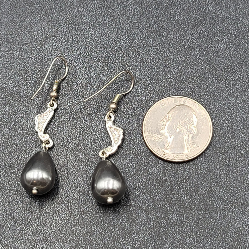 Pierced Earrings Silver tone Pearl Finish Gray Teardrop Bead Dangle 1.5"