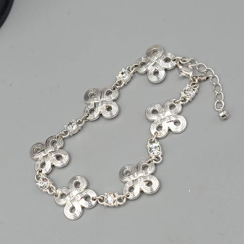 Ann Taylor Bracelet Silver Tone Crystal Accent Adjustable Toggle Chain 8 Inch NW