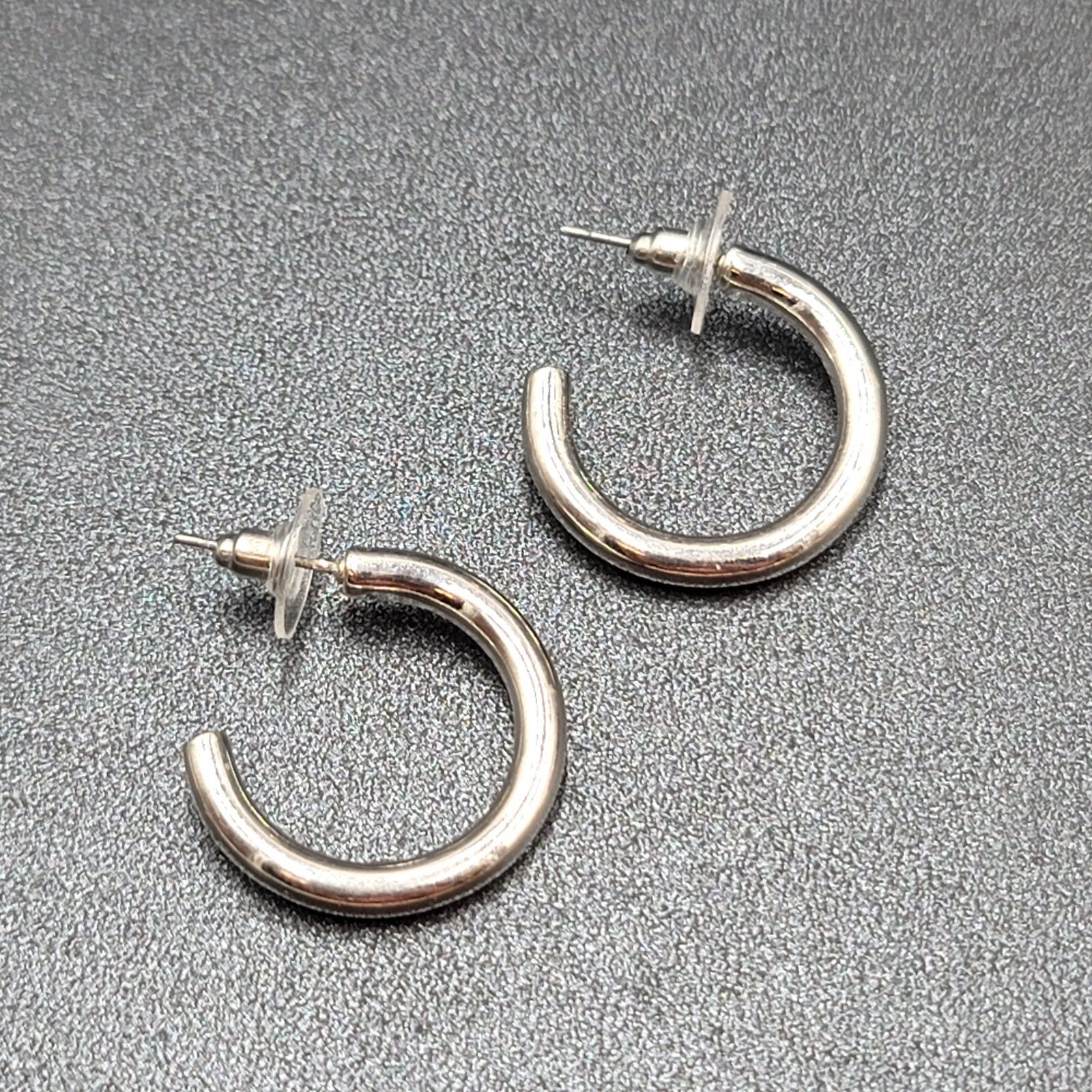 Pierced Earrings Silver tone Round Solid Hoops 1"