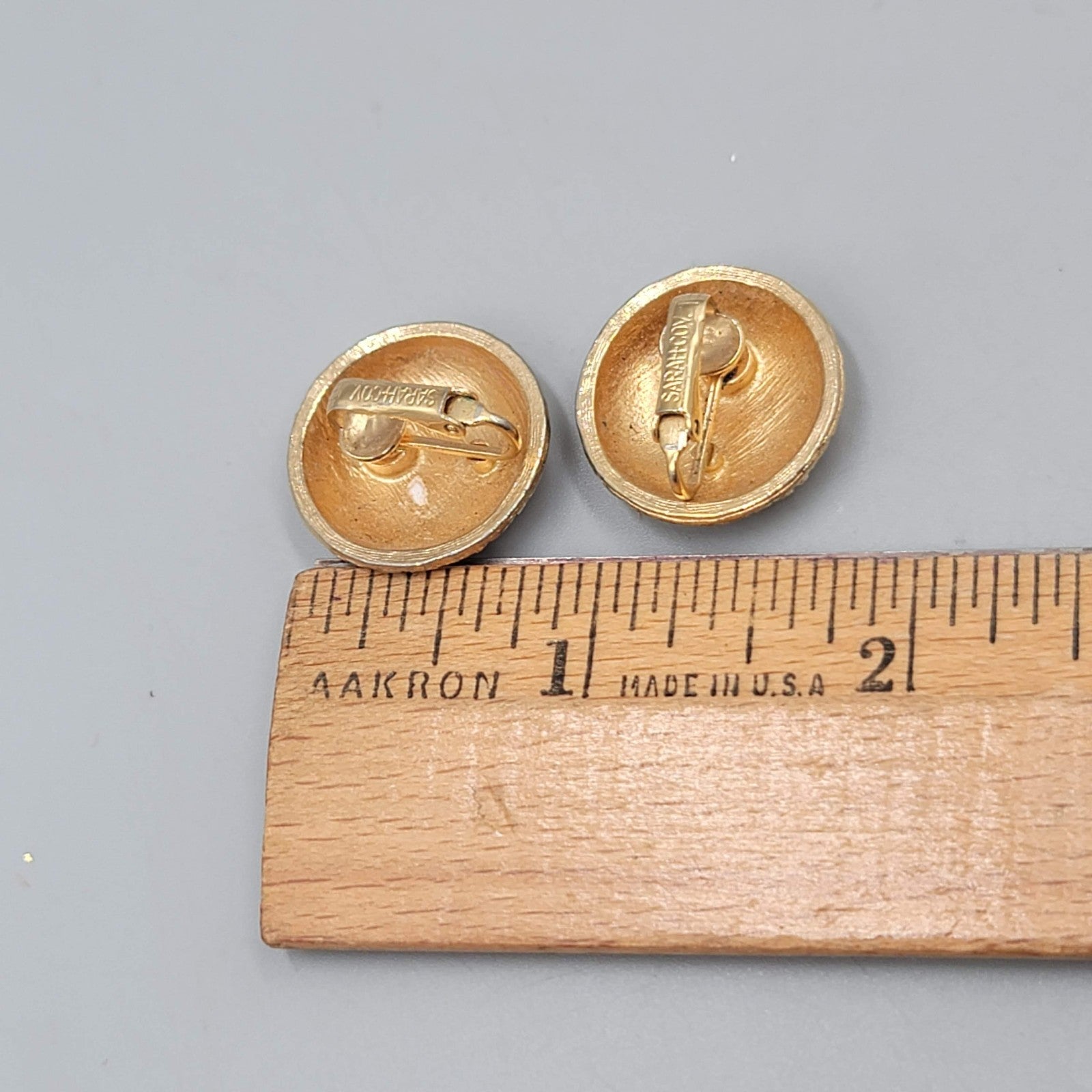 Vintage Sarah Cov Clip on Earrings Textured Round Dome 7/8"