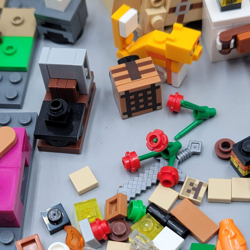 LEGO Loose Brick Lot Over 2.5 Pounds Mostly Minecraft