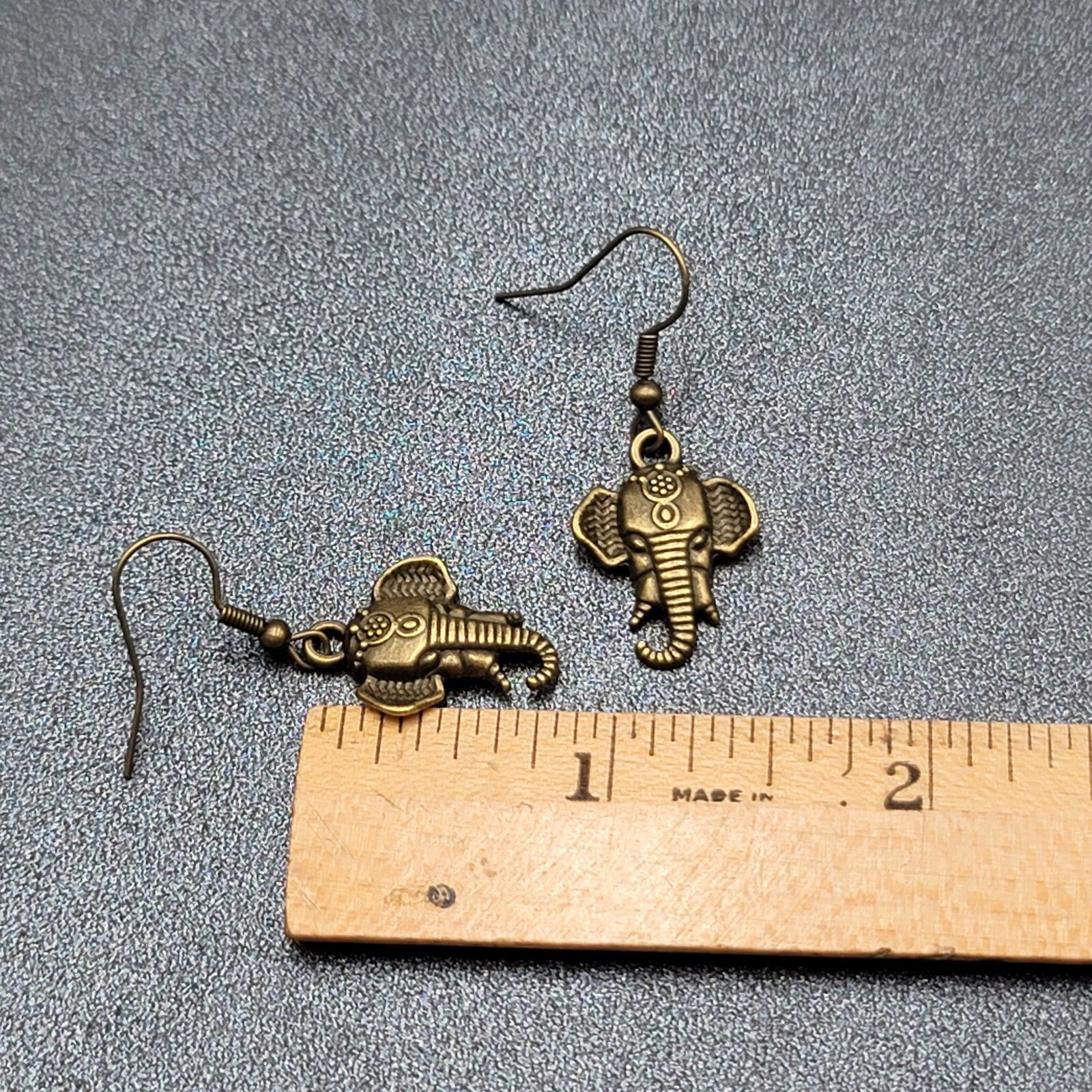 New ELEPHANT Head Pierced Earrings Bronze tone Dangle 7/8"