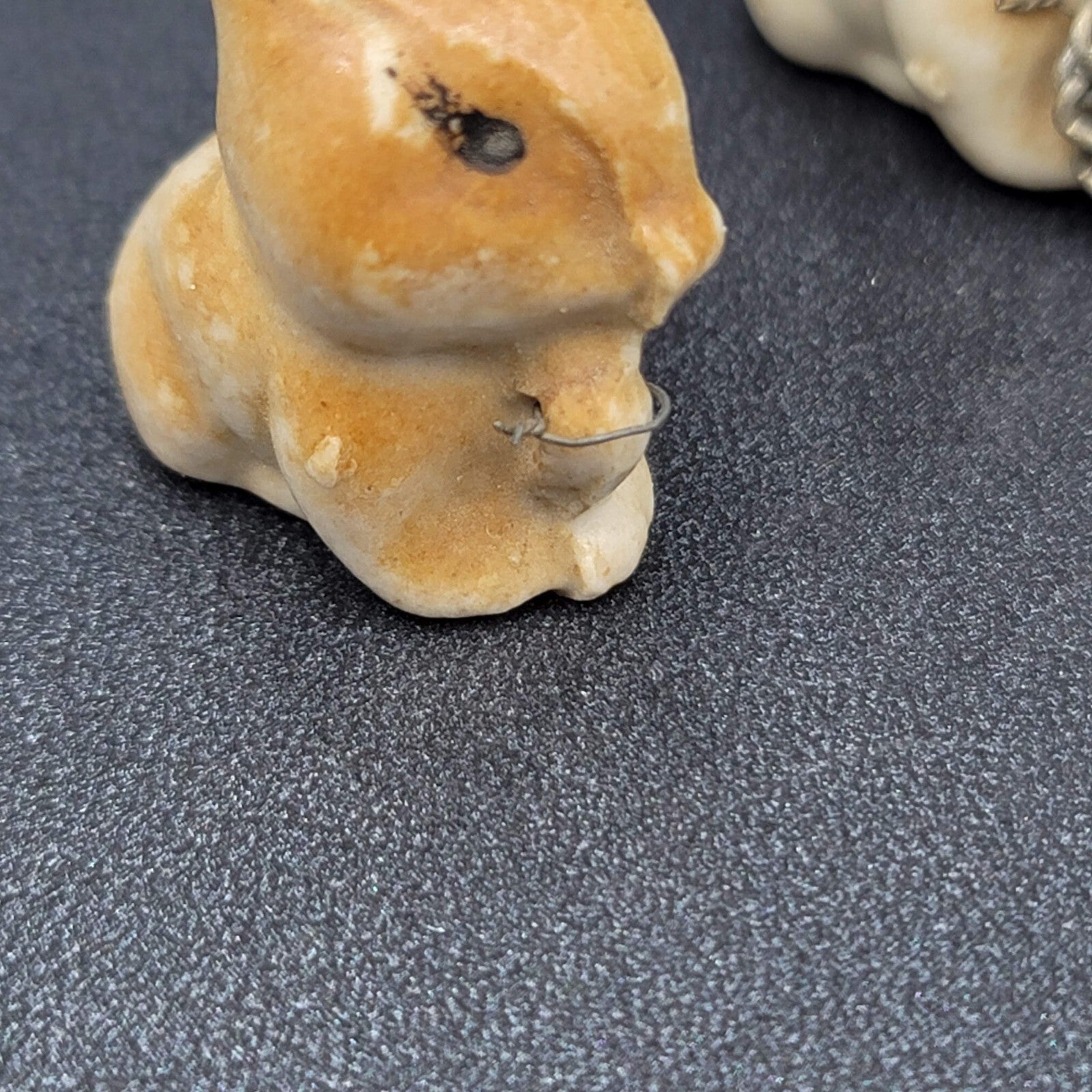 Vintage Figurines Rabbit Bunny Babies Chains Needs Restoration & Cleaning 2.25"