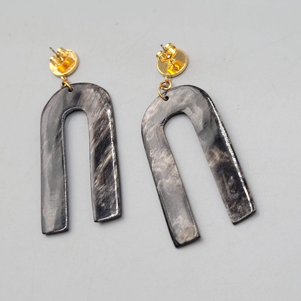Carved Horn Statement Pierced Earrings Gold tone Dangle 2.5 in