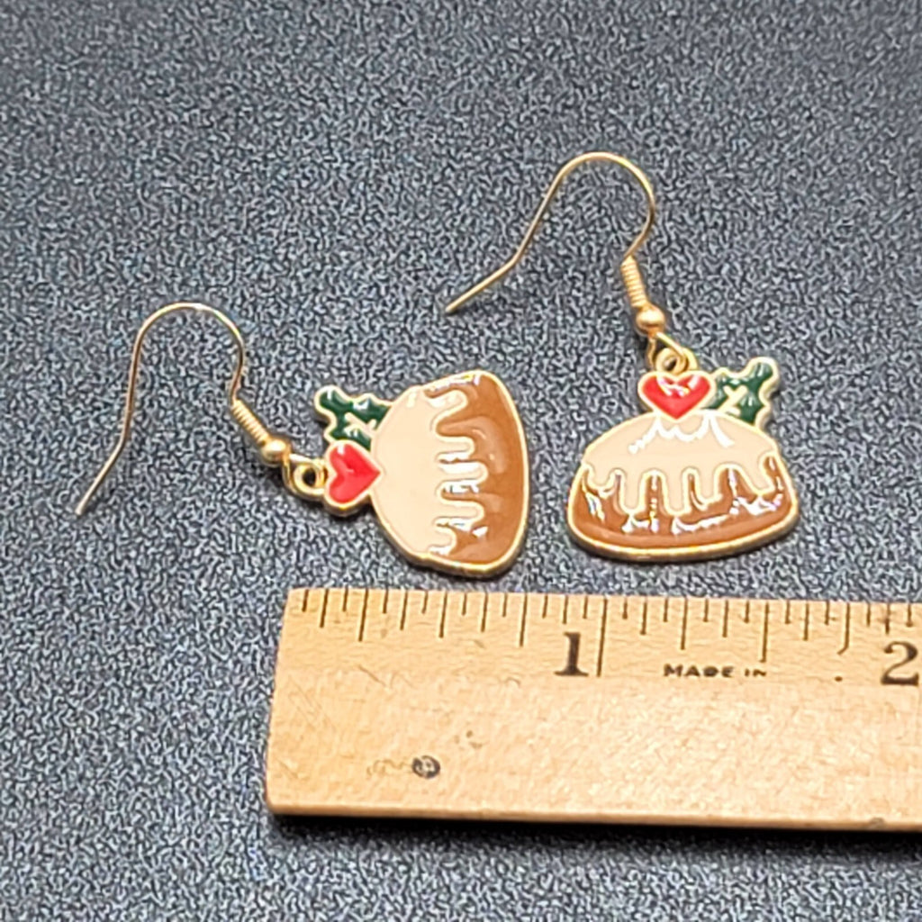 Bundt Cake Pierced Earrings Gold tone Dangle Enamel Sweet Treat 3/4"