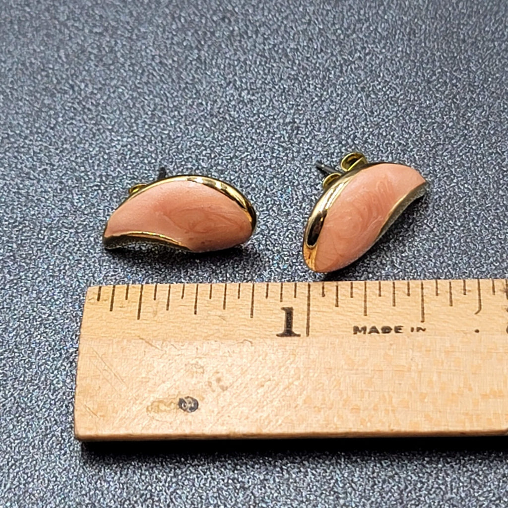 Vintage Pierced Earrings Gold tone PinkEnamel Teardrop Studs 3/4"