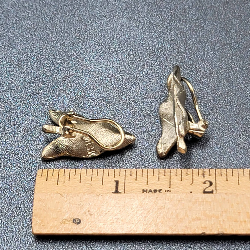 Vintage BSK Clip on Earrings Light Gold tone Climber Textured Leaves 1"