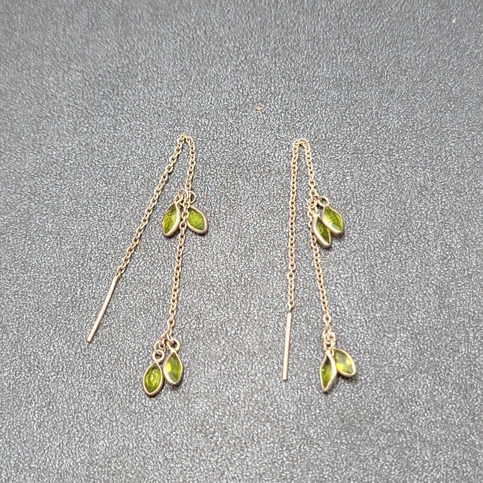 Pierced Earrings Silver tone Green Crystal Stone Threaders 4"