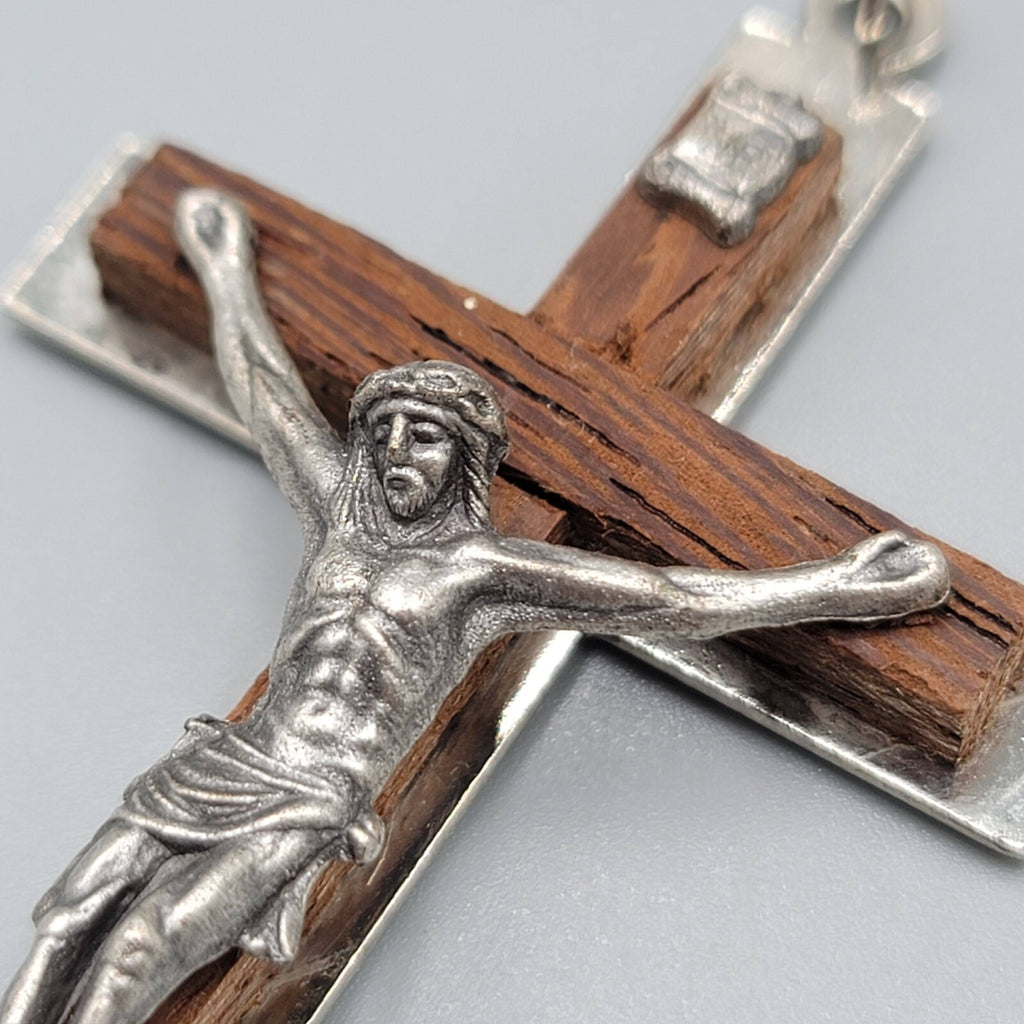 Vintage Wood Cross Wall Hanging Crucifix ITALY 3 1/8 in NICE DETAIL