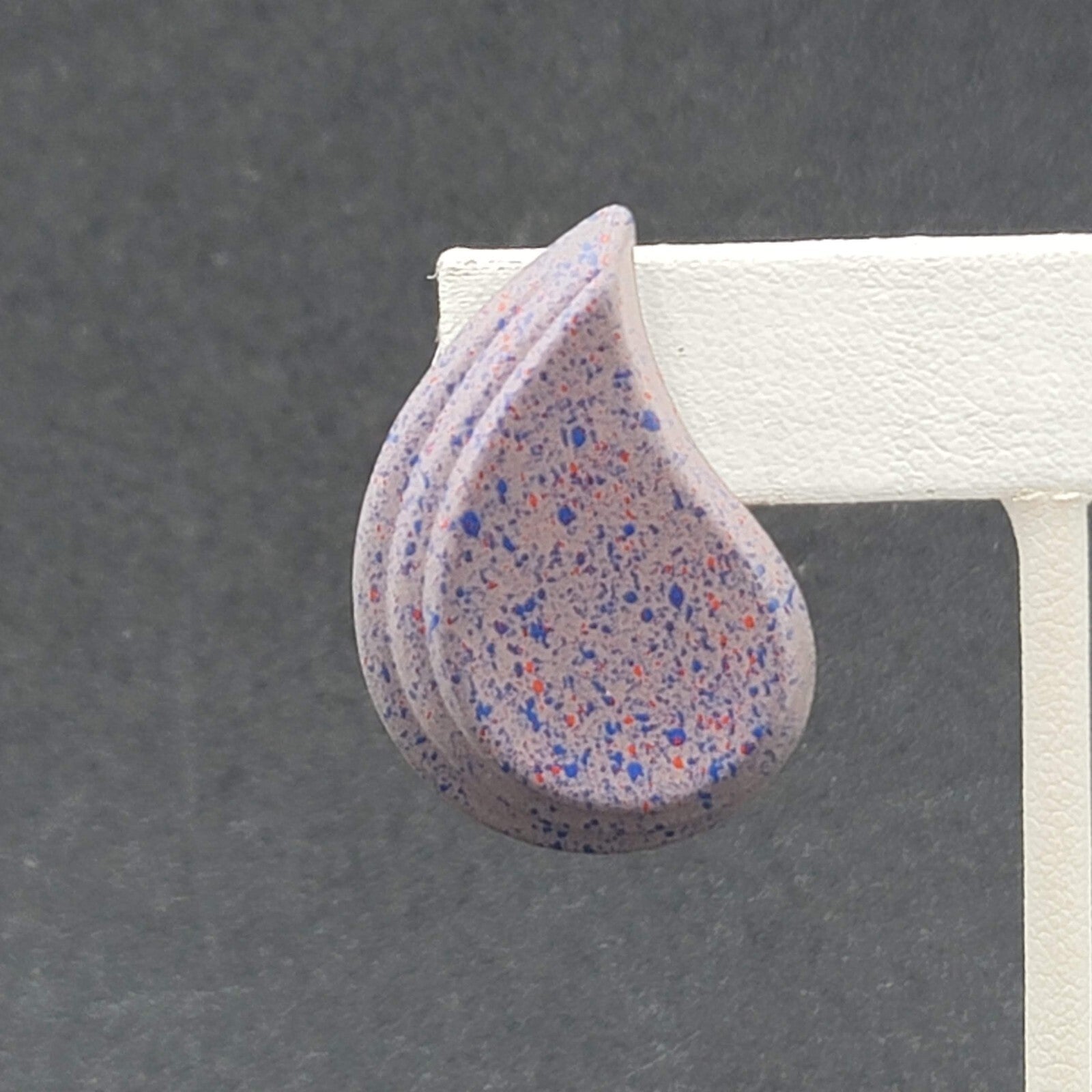 Vintage Pierced Earrings Purple Speckle Enamel Paisley Teardrop 1.5"