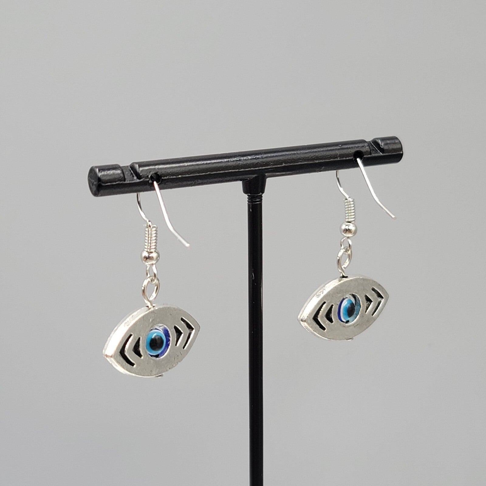 Evil Eye Pierced Earrings Silver tone Blue Bead Dangle 3/4"