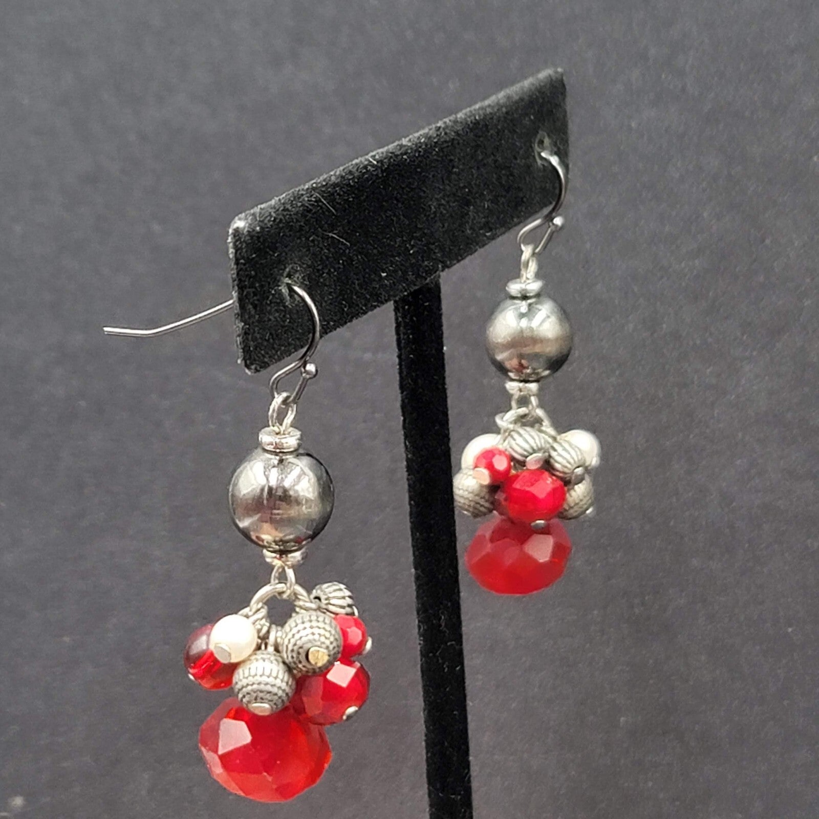 Pierced Earrings Silver tone Red Gray White Black Bead Dangle 1.5"