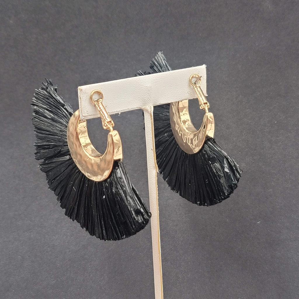 Pierced Earrings Gold tone Black Rattan Tassel Dangle 2.25"x3.25"