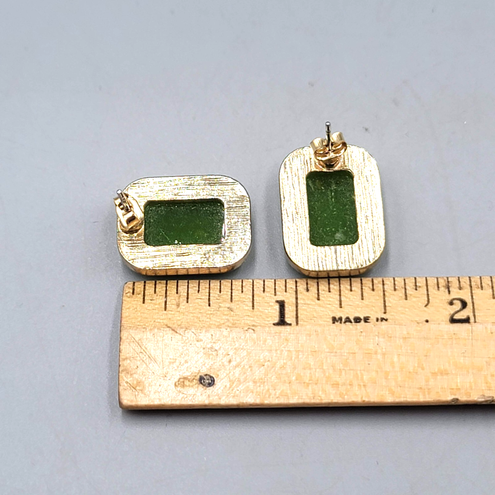 Green Rectangle Faceted Pierced Earrings Gold tone Drop 3/4"