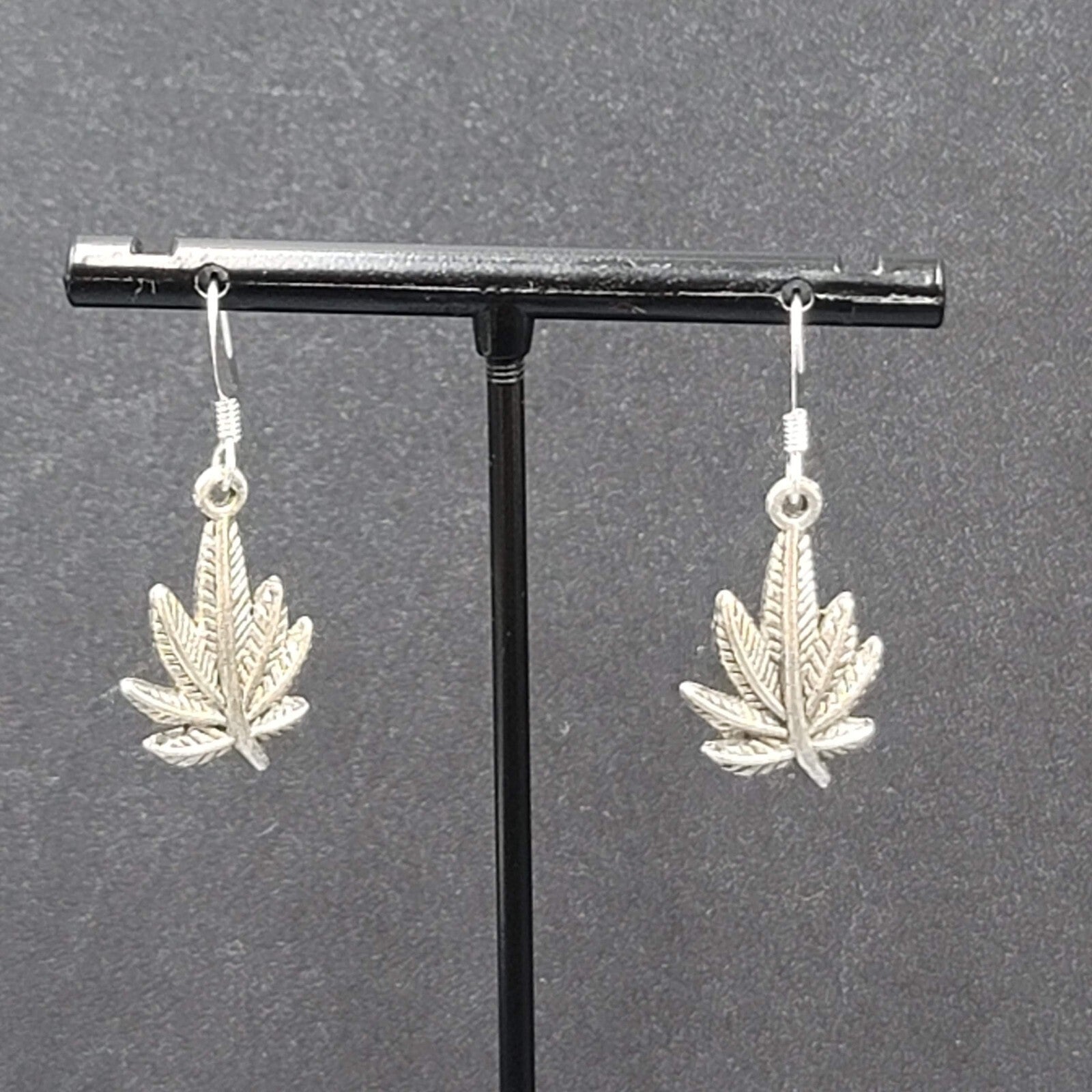Pierced Earrings Silver tone Marijuana Pot Leaf Dangle 7/8"