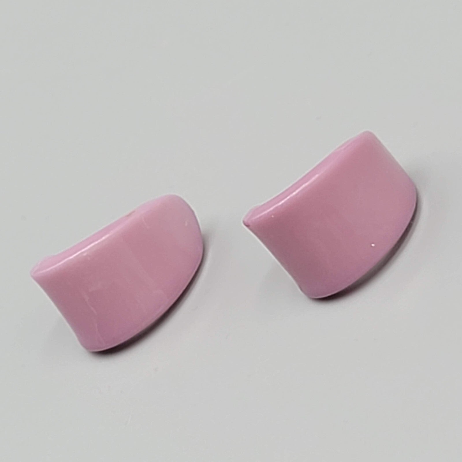 Vintage Light Purple Pierced Earrings Acrylic Wide Half Hoops 7/8"