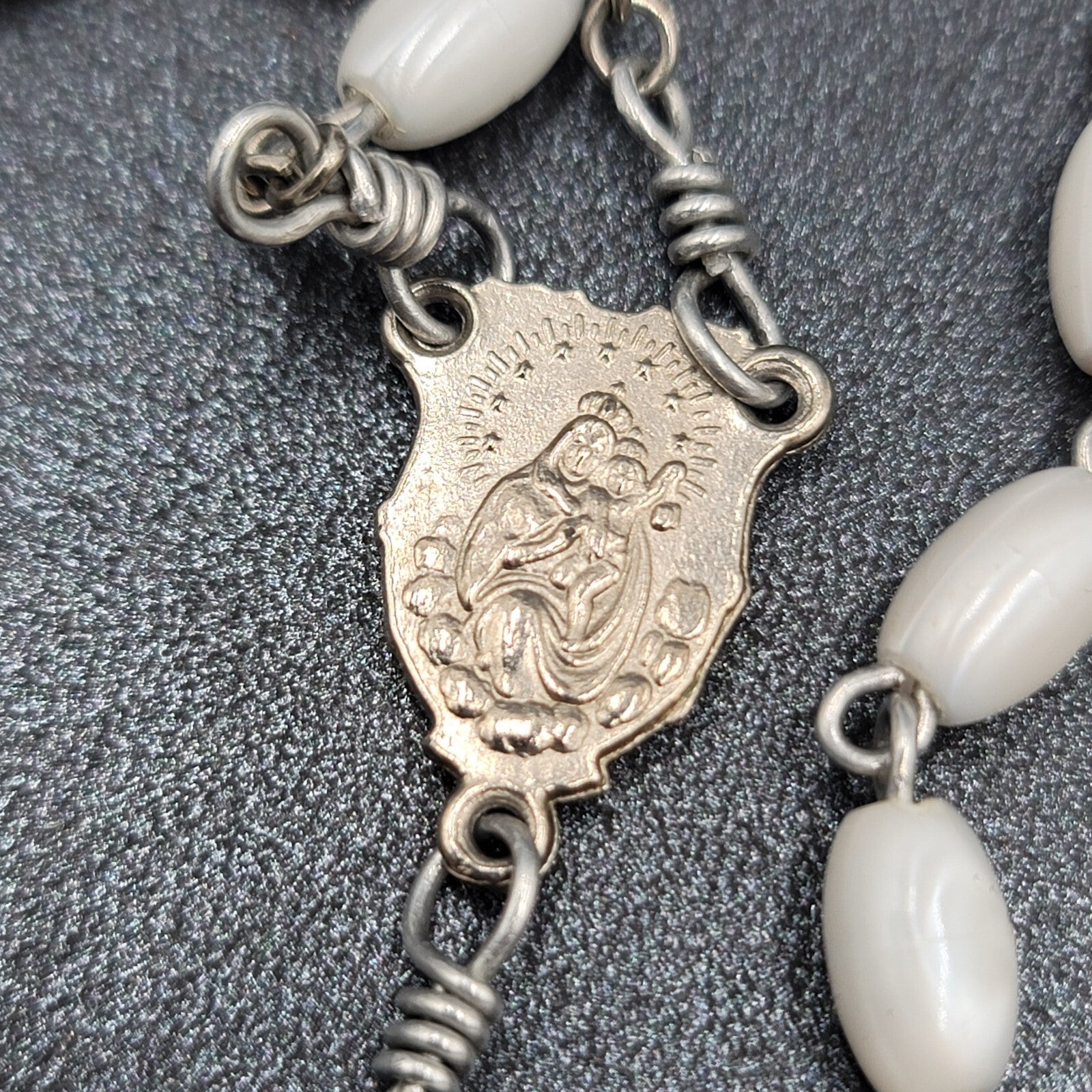 Vintage White Bead Catholic Rosary Crucifix Silver tone