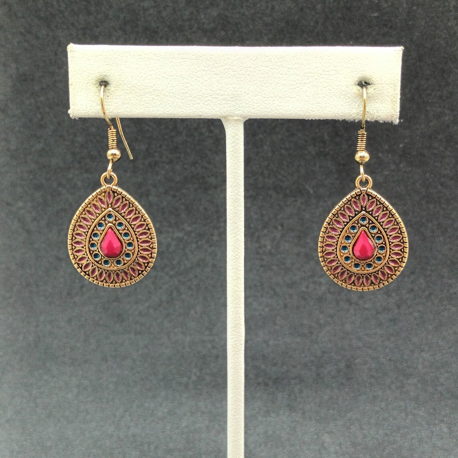 Pierced Earrings Gold tone Faceted Red Acrylic Teardrop Dangle 1"