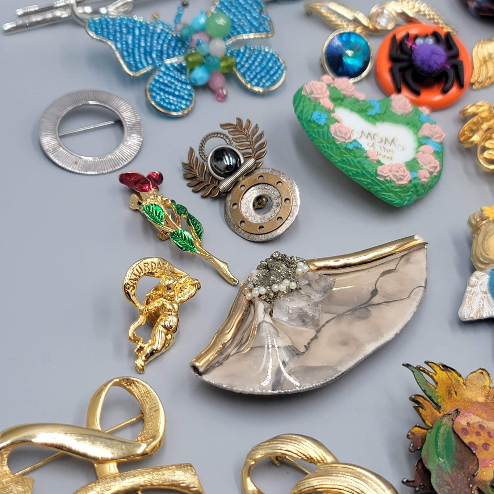 Vtg Brooch Pin Lot of 57 Mixed Types WITH ISSUES! BROKEN Missing stones Craft Lo