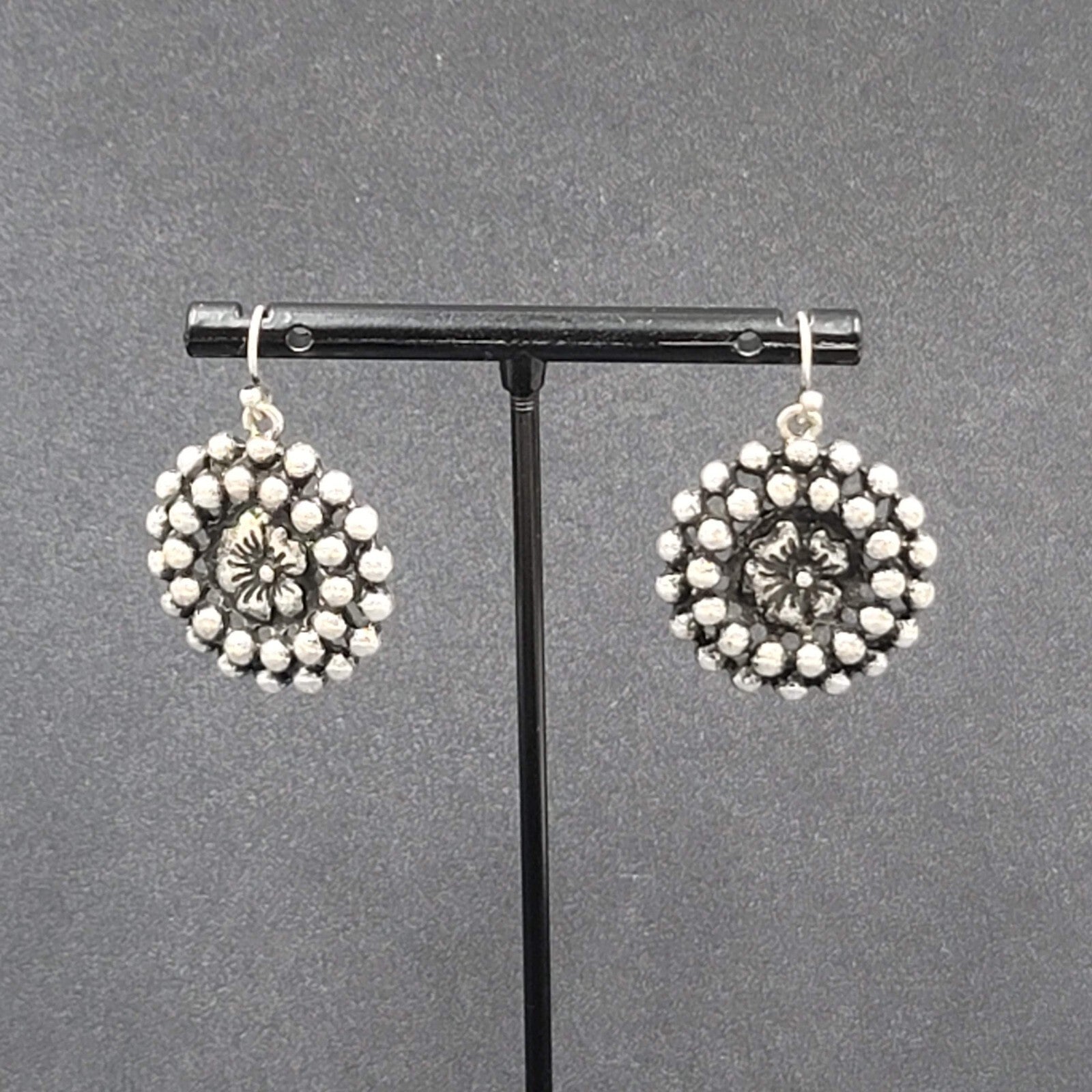 Pierced Earrings Silver tone Flower Beaded Round Dangle 1"
