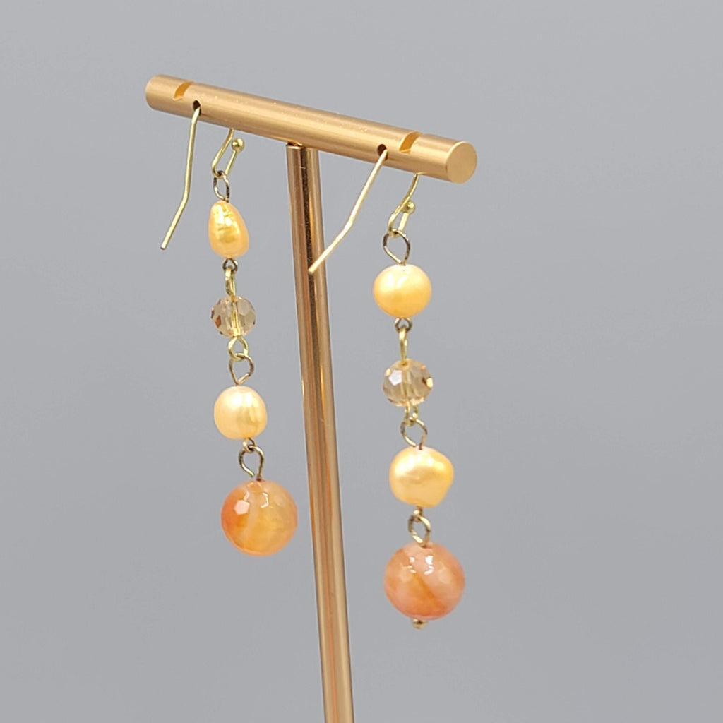 Agate and Pearl Pierced Earrings Gold tone Dangle 2 in