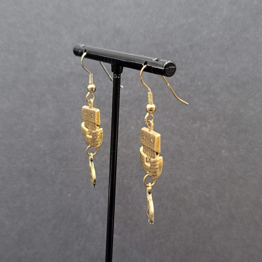 Vintage Noahs Ark Pierced Earrings Gold tone Elephant Dangle 1.25"