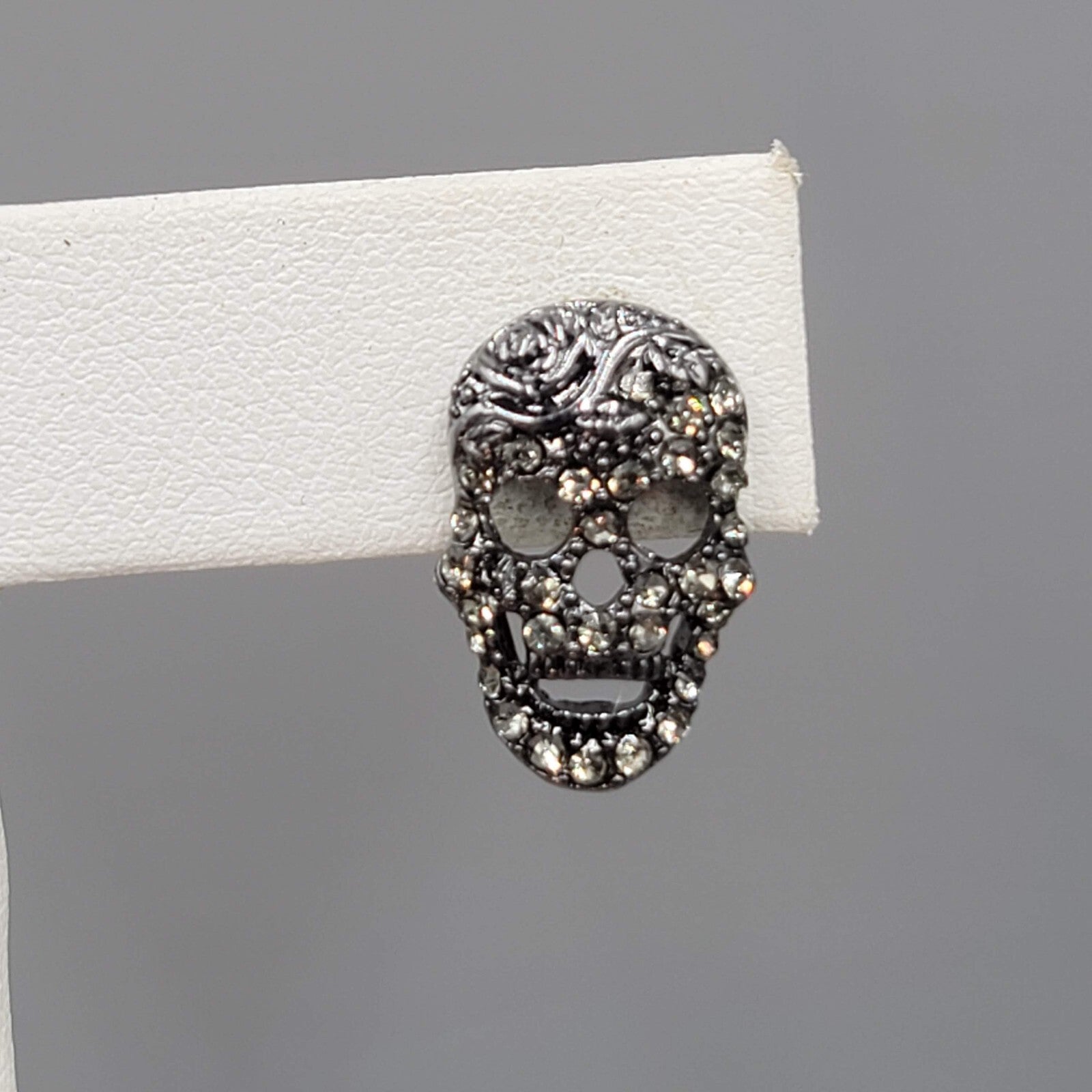 Black Crystal Skull Pierced Earrings Drop Halloween 5/8"