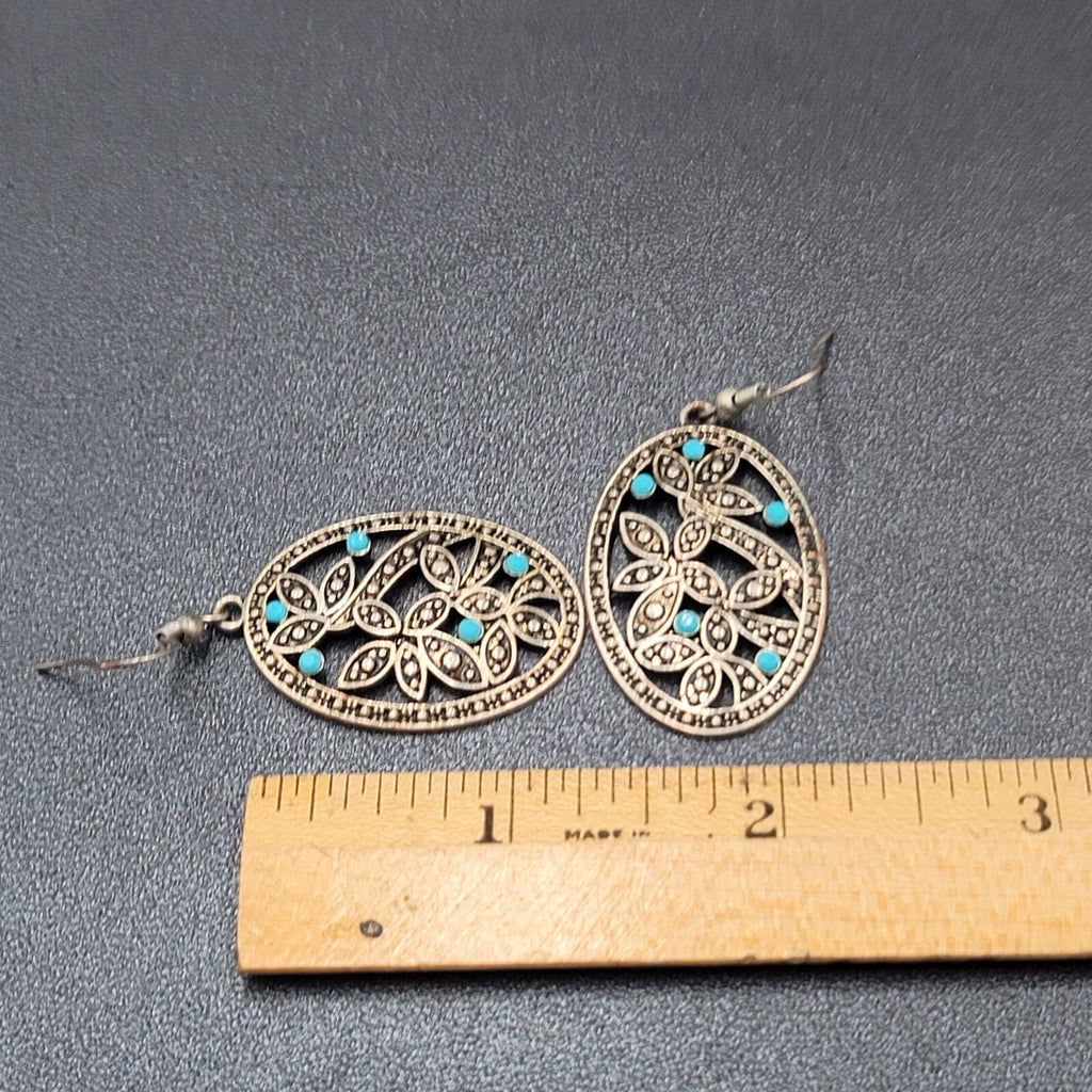 Pierced Earrings  Flowers Oval Statement Blue Accent Dangle 1.5"