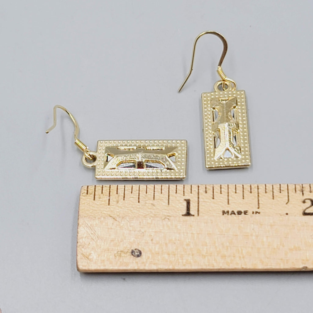 Red Rhinestone Rectangle Pierced Earrings Gold tone Dangle 7/8"