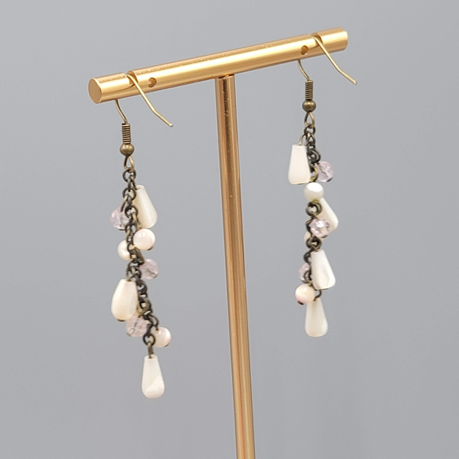 Mother of Pearl Beads Pierced Earrings Bronze tone Dangle 2 in