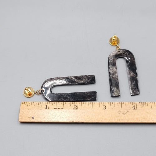 Carved Horn Statement Pierced Earrings Gold tone Dangle 2.5 in