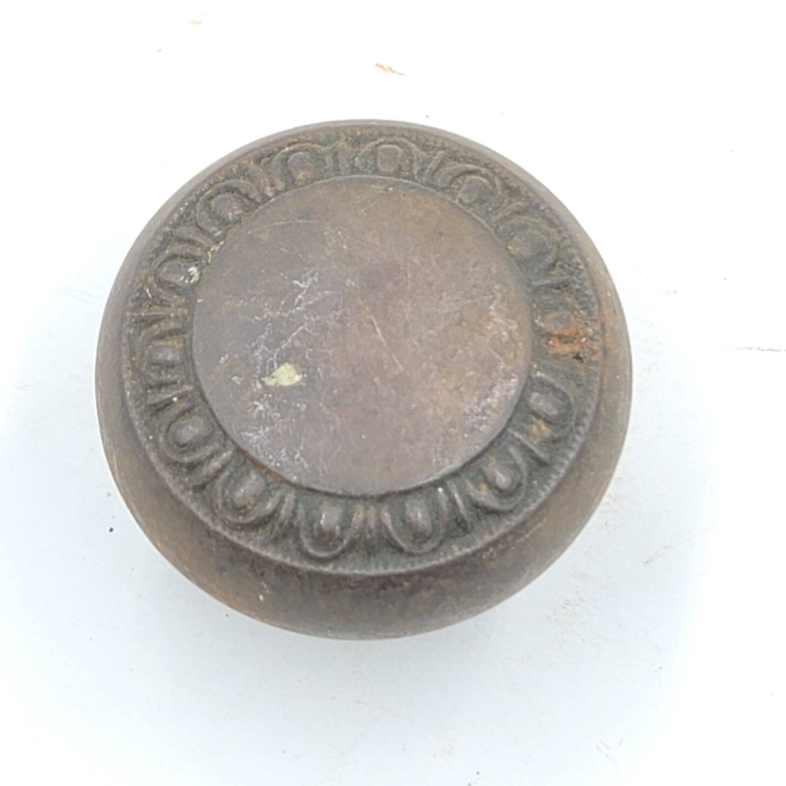 Vintage SINGLE Cast Iron Doorknob Salvage Door Hardware 2.25"  45ddee