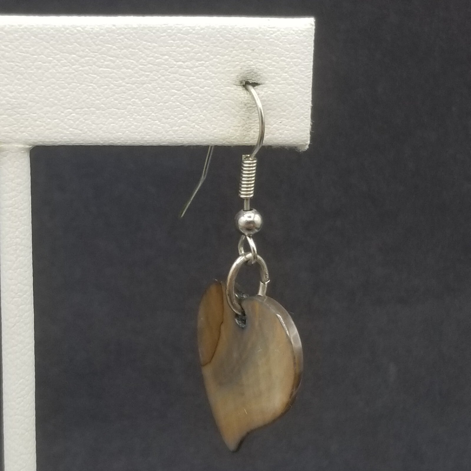 Pierced Earrings Silver tone Carved Shell Heart Statement Dangle 7/8"