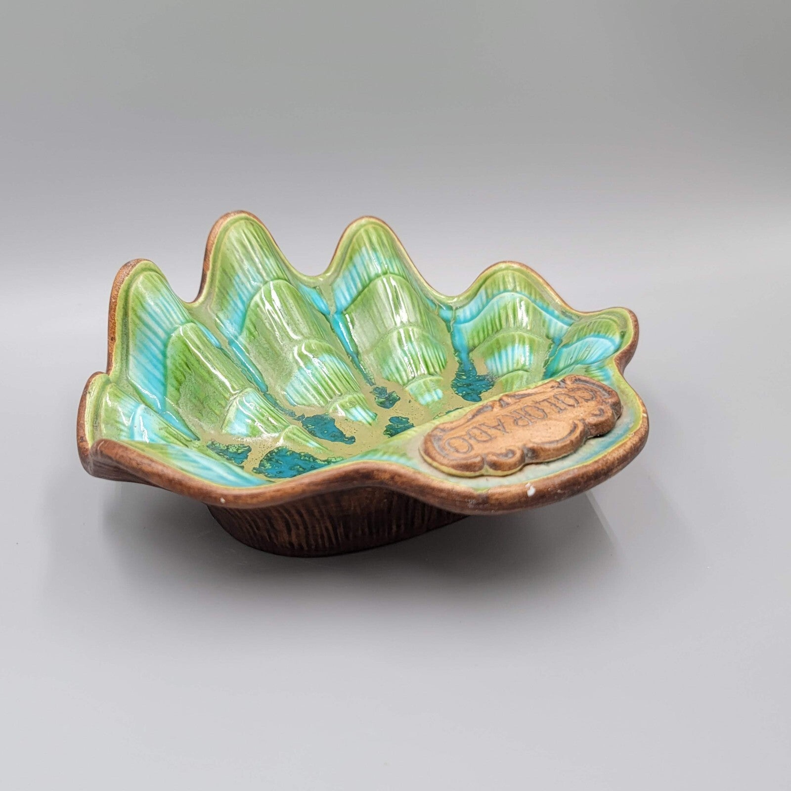 Vintage TREASURE CRAFT USA Shell Candy Dish Colorado Souvenir Green