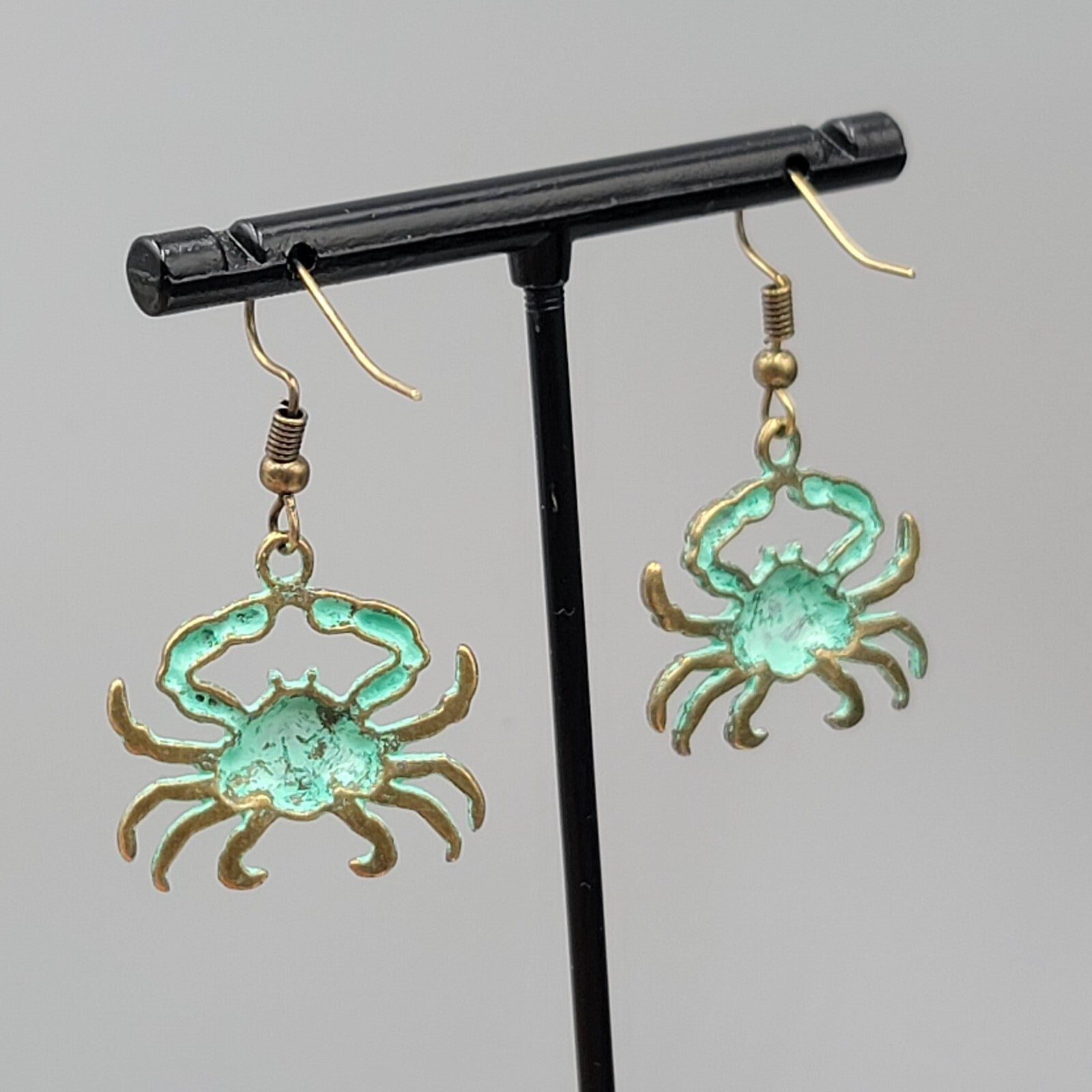 Crab Beach Sea life Pierced Earrings Bronze tone Green wash Dangle 7/8"