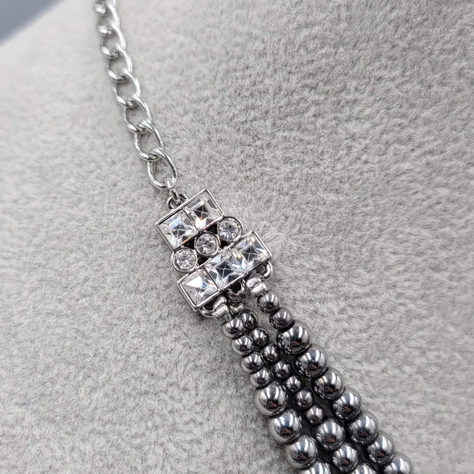 Lia Sophia Necklace Silver Plated Gunmetal Graduated Beads Just Lovely!!
