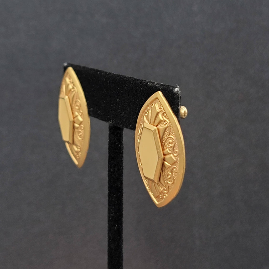 Pierced Earrings Gold tone Ivory Enamel Textured Drop 1.25"