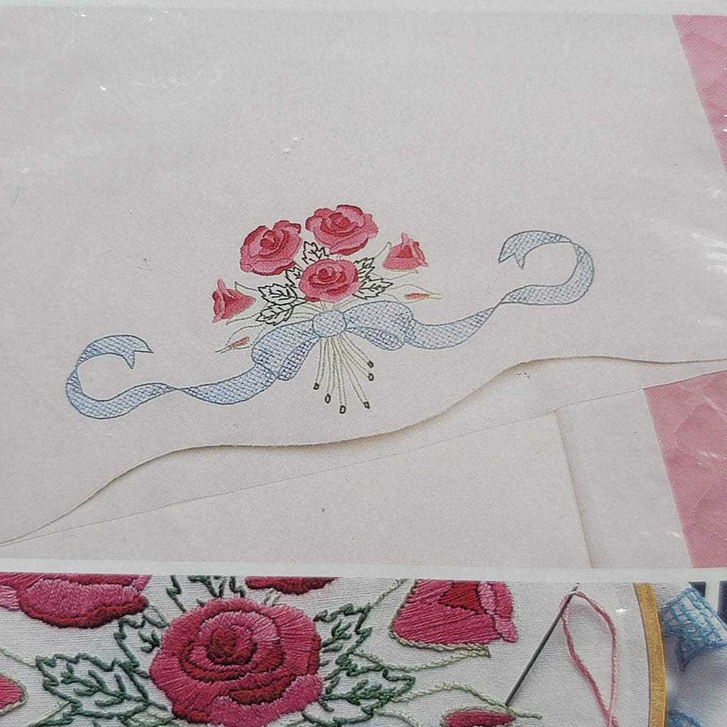 Wonder Arts 1153 Stamped Embroidery Perle Pair Pillowcase Kit New Old Stock