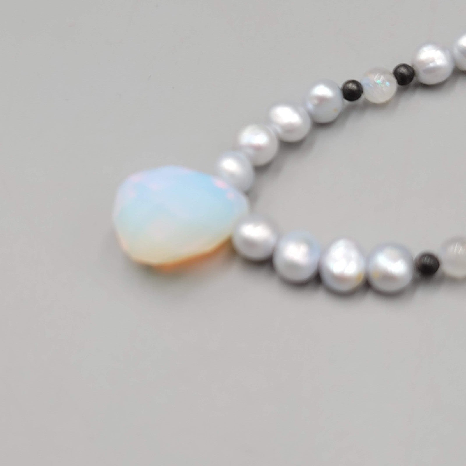 Pearl Bead Necklace Faceted Opalite Pendant Toggle Clasp 16"
