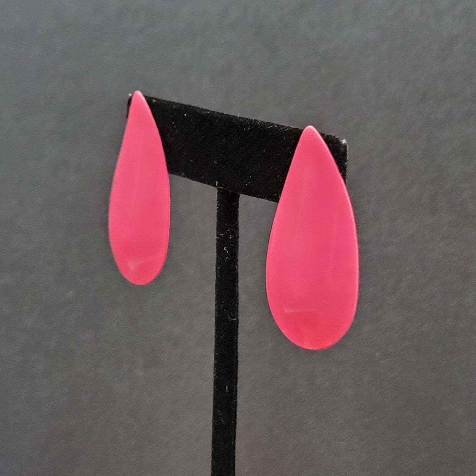 Vintage Pierced Earrings Hot Pink Enamel Long Teardrop 1.5"