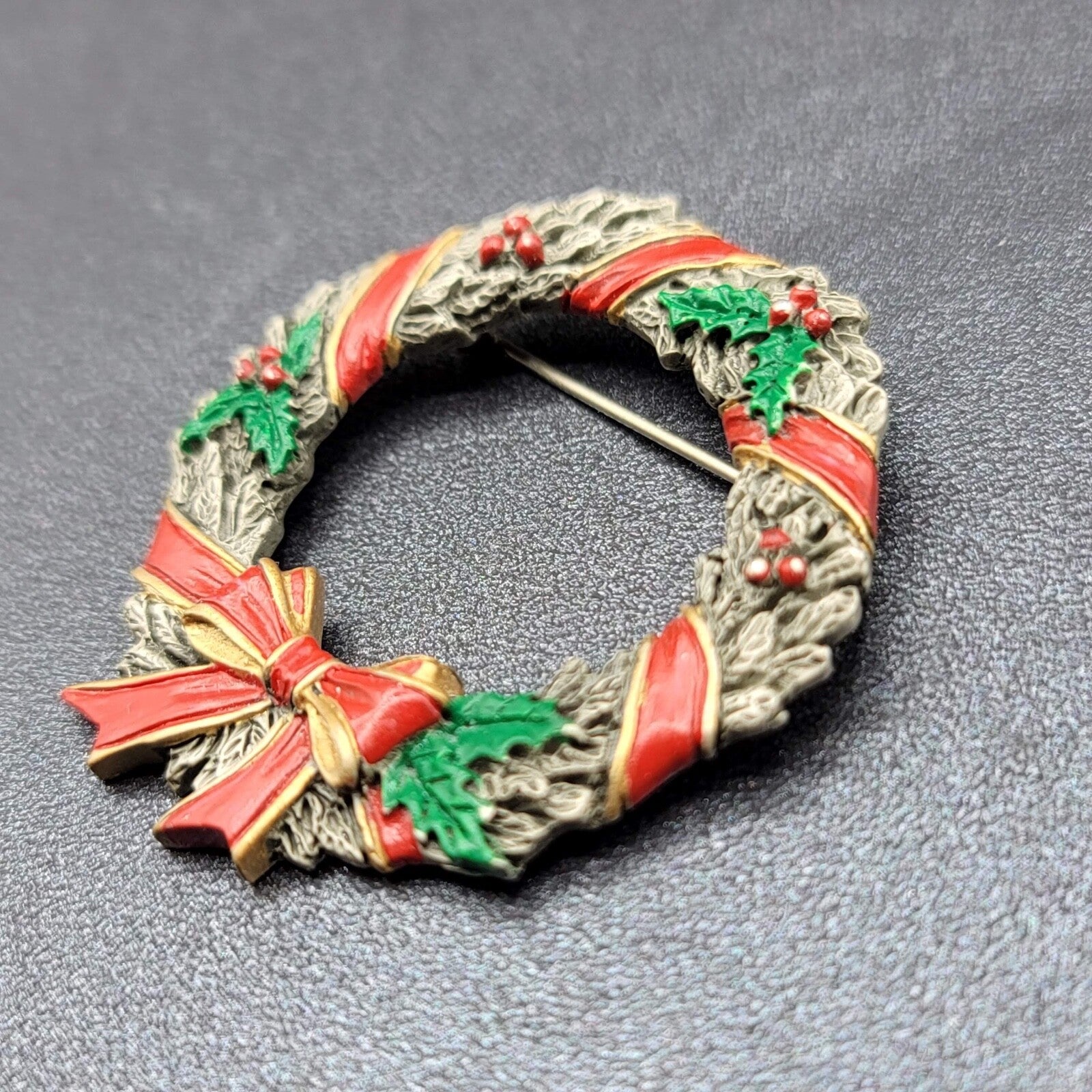 Vintage FORT USA Pewter Brooch Christmas Wreath 1 3/4" Signed