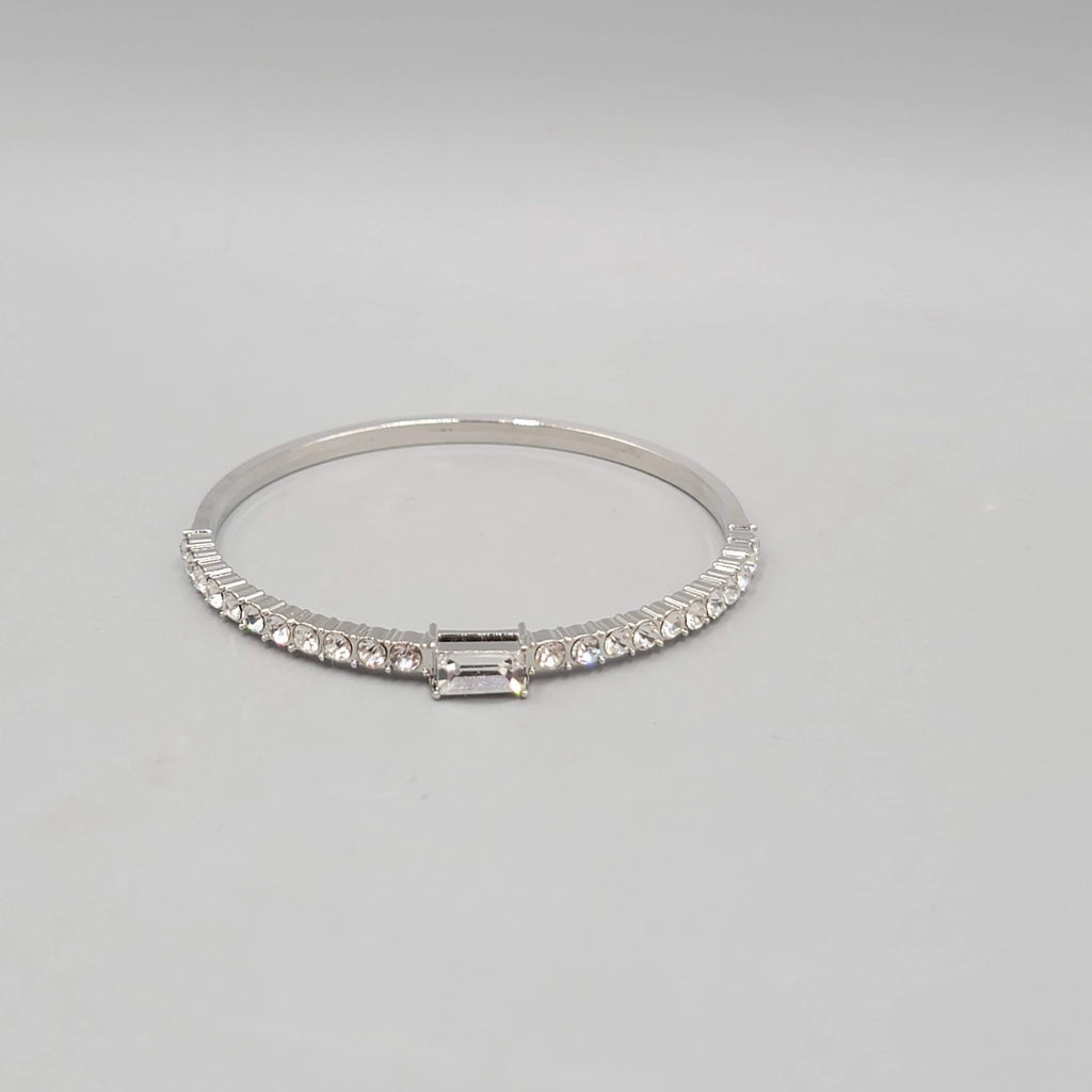 Rhinestone Bangle Bracelet Silver tone 8.5 in