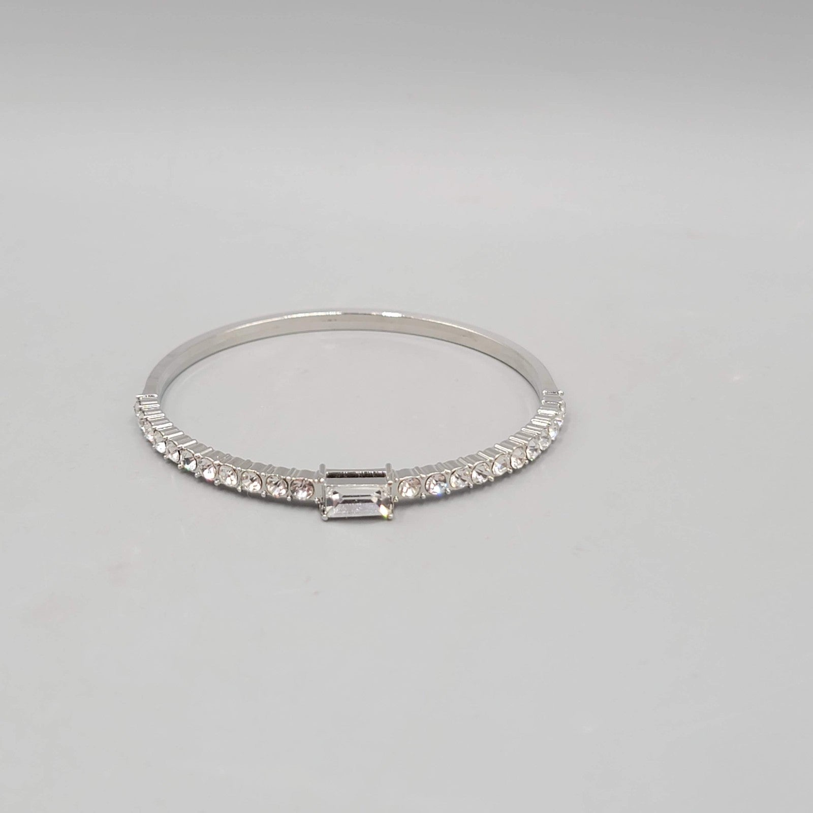 Rhinestone Bangle Bracelet Silver tone 8.5 in