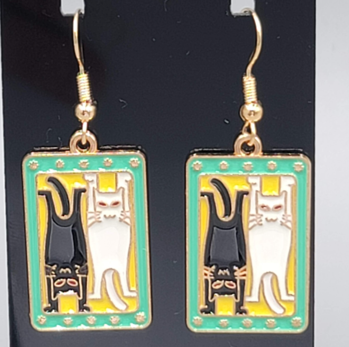 Kitty Cat in the Sun Enamel Pierced Earrings Gold tone Dangle 1 1/8"