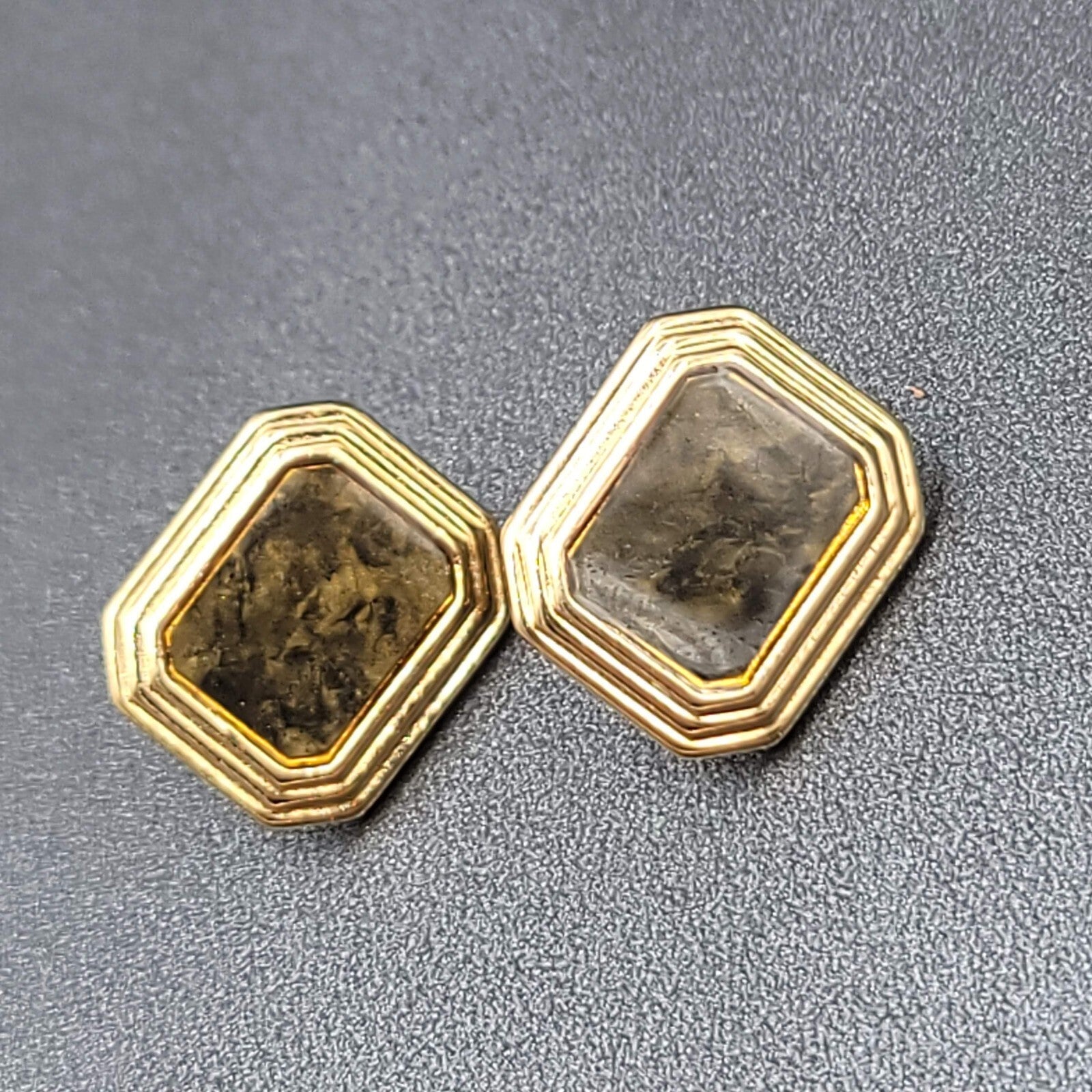 Vintage Avon Clip on Earrings Gold tone Green Marble Design Rectangle 7/8"