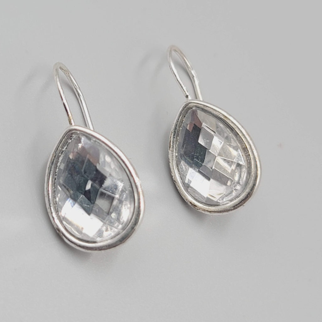 Teardrop Silver tone Pierced Earrings Drop 5/8"