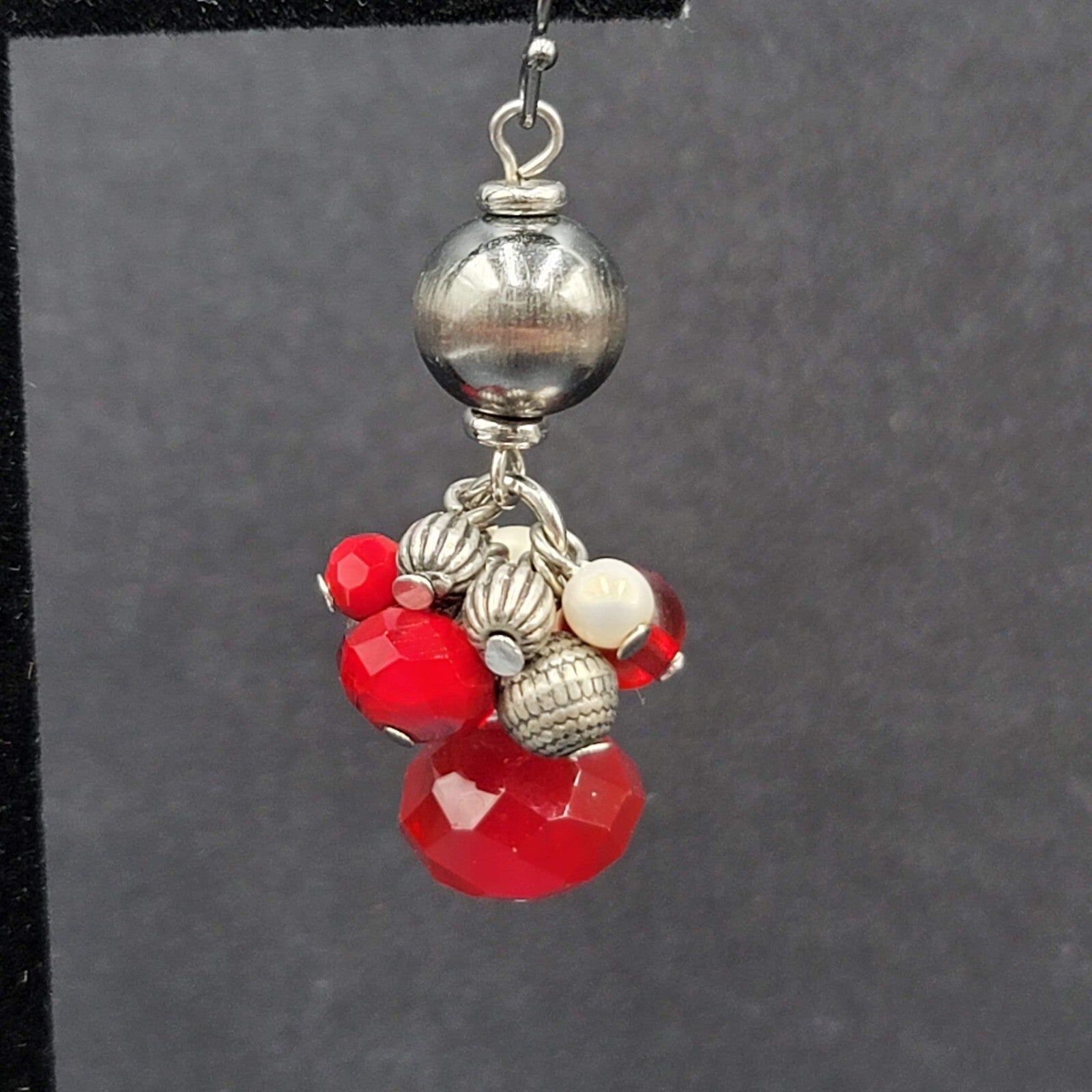 Pierced Earrings Silver tone Red Gray White Black Bead Dangle 1.5"