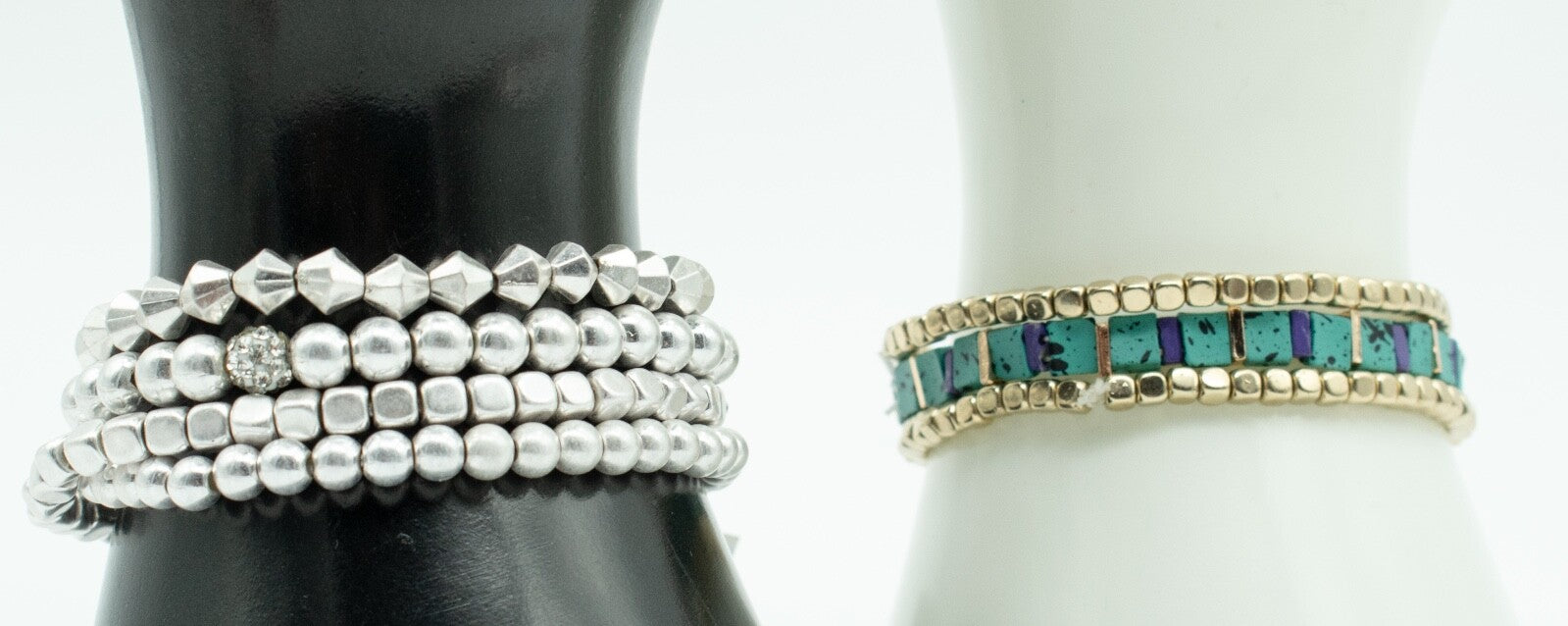 Beaded Elastic Bracelet Lot of 7 Silver tone Layered Gold tone Blue Beads NWT